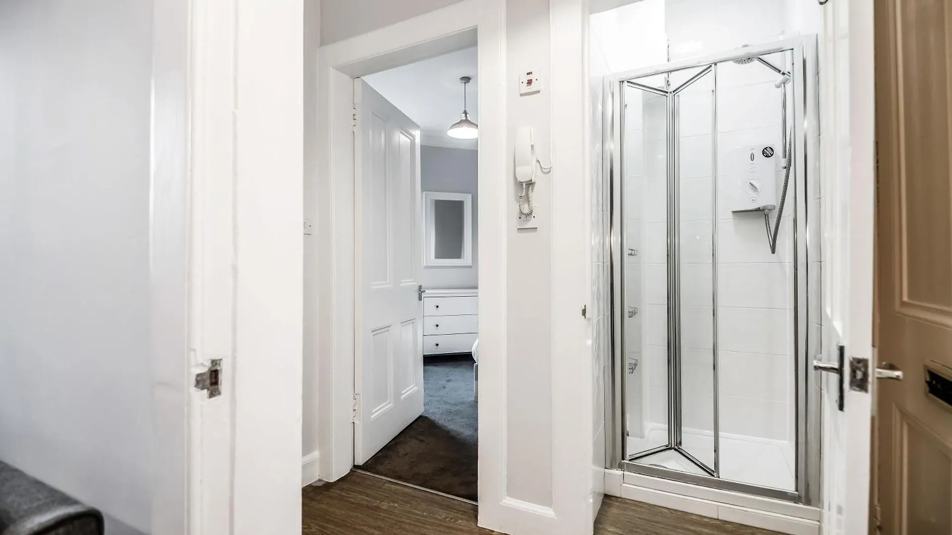 Апартаменты Cosy Home From Home Near Holyrood Palace Эдинбург