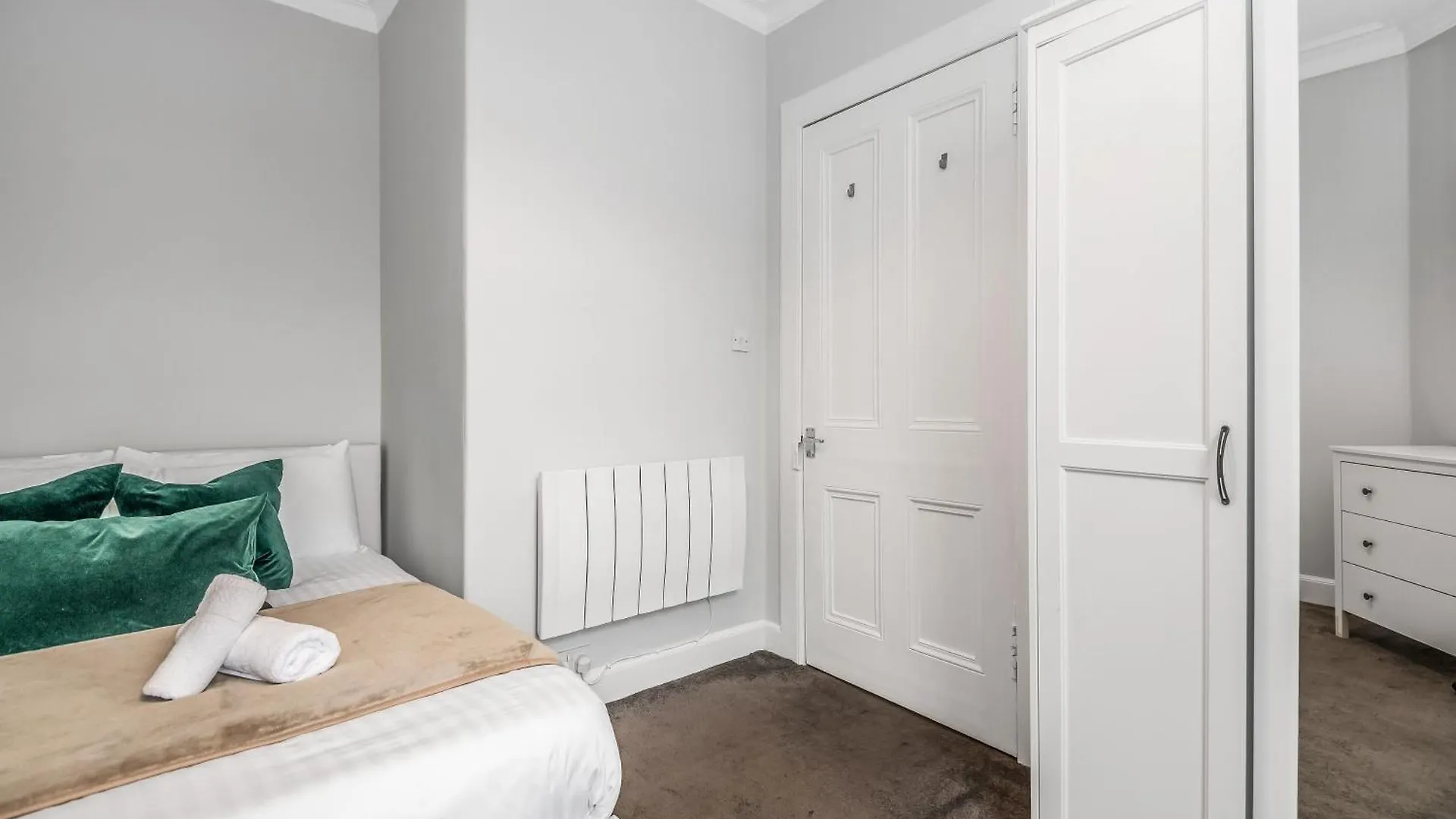 Апартаменты Cosy Home From Home Near Holyrood Palace Эдинбург Великобритания